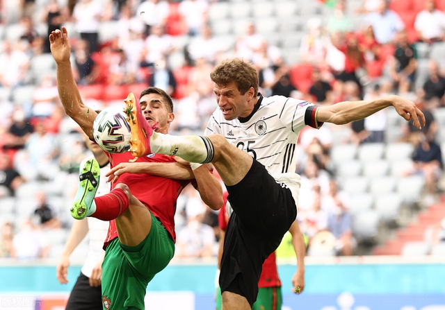 葡萄牙队完胜韩国队，王皓刷新纪录