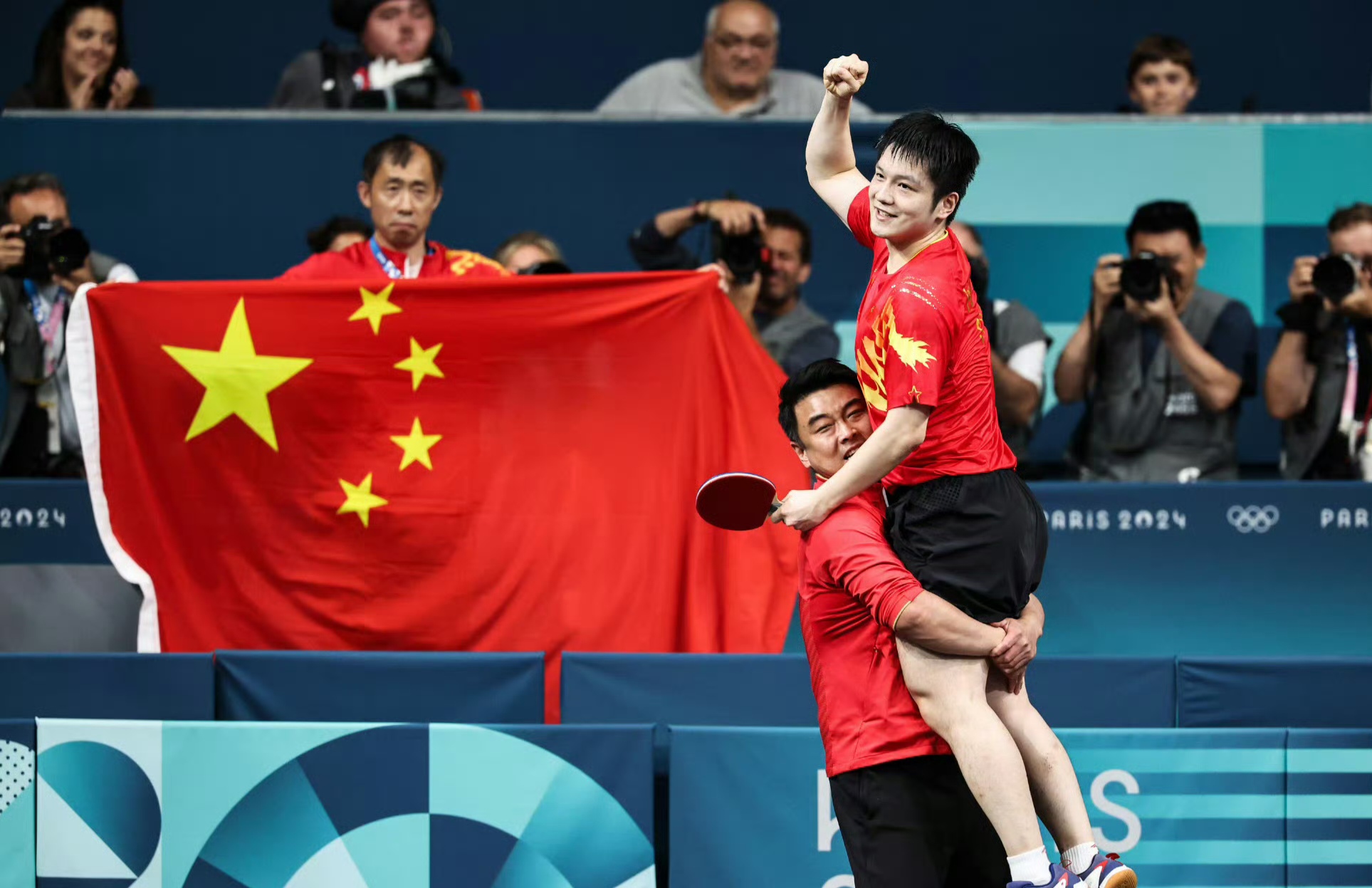 中国队横扫德国队，樊振东带队取胜