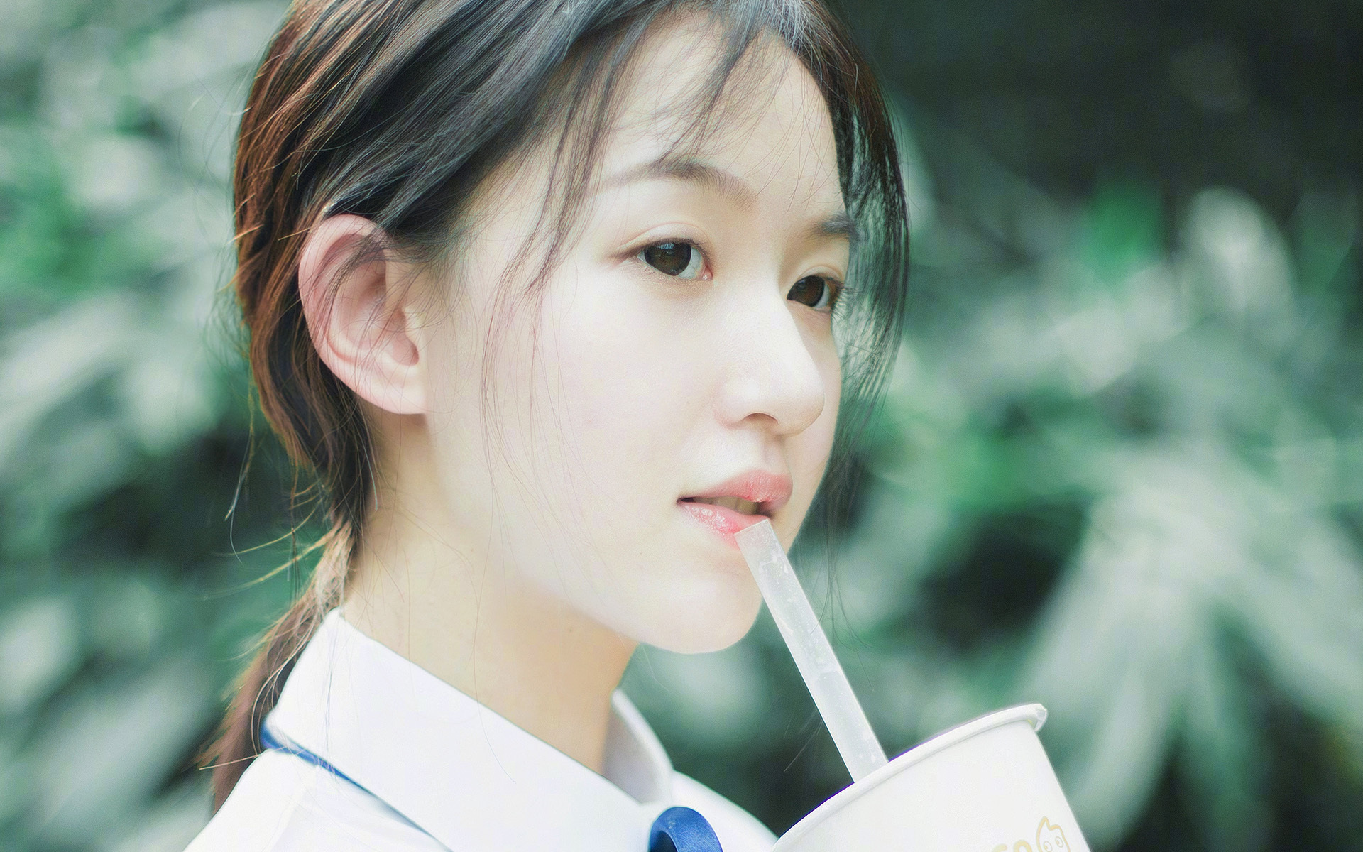 熔岩吞噬草原,奥运周期关键战中冰岛足球的火山式爆发