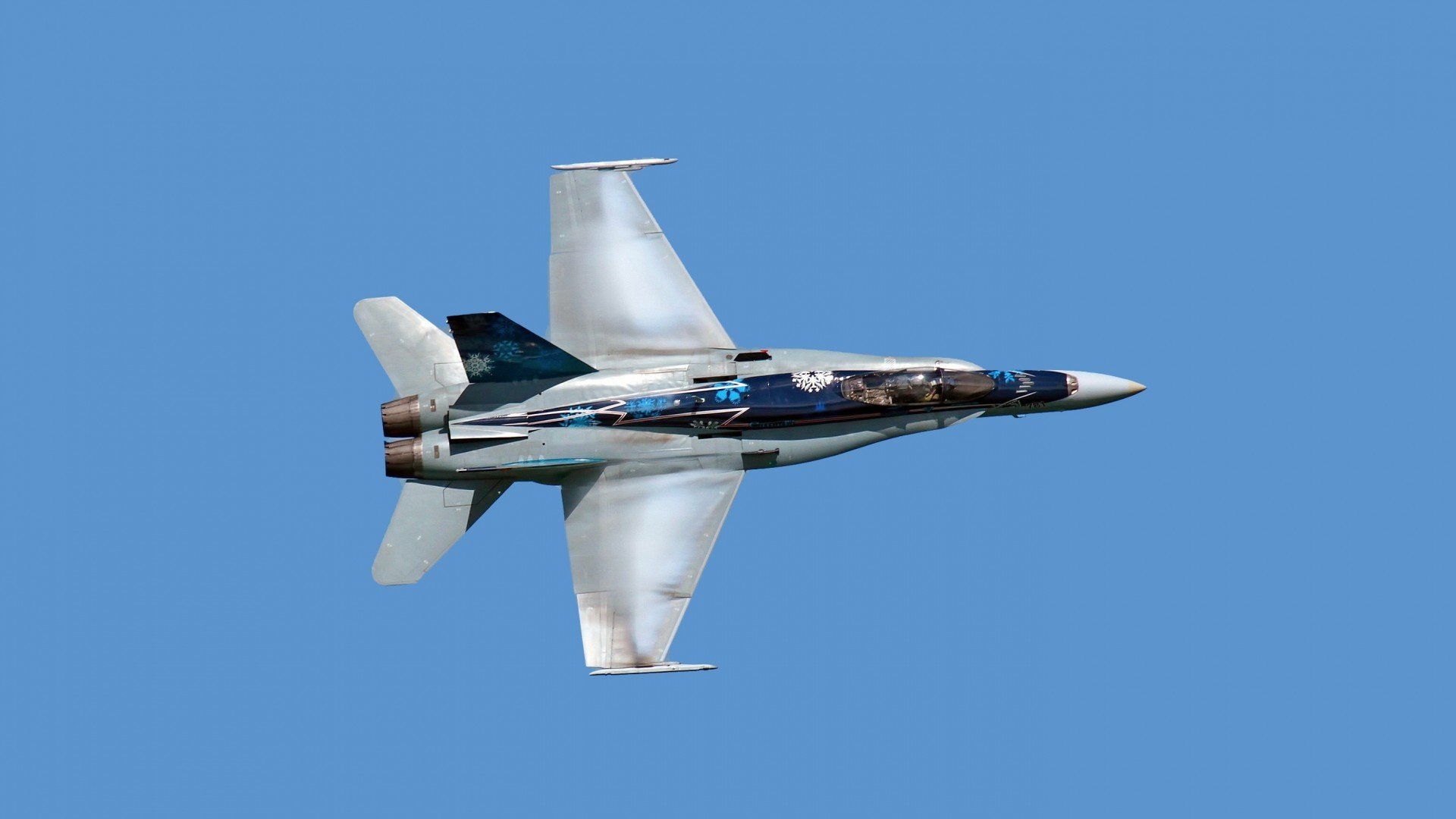 足球智慧的两极，塞内加尔的闪电纪律与莫德里奇的永恒迷宫