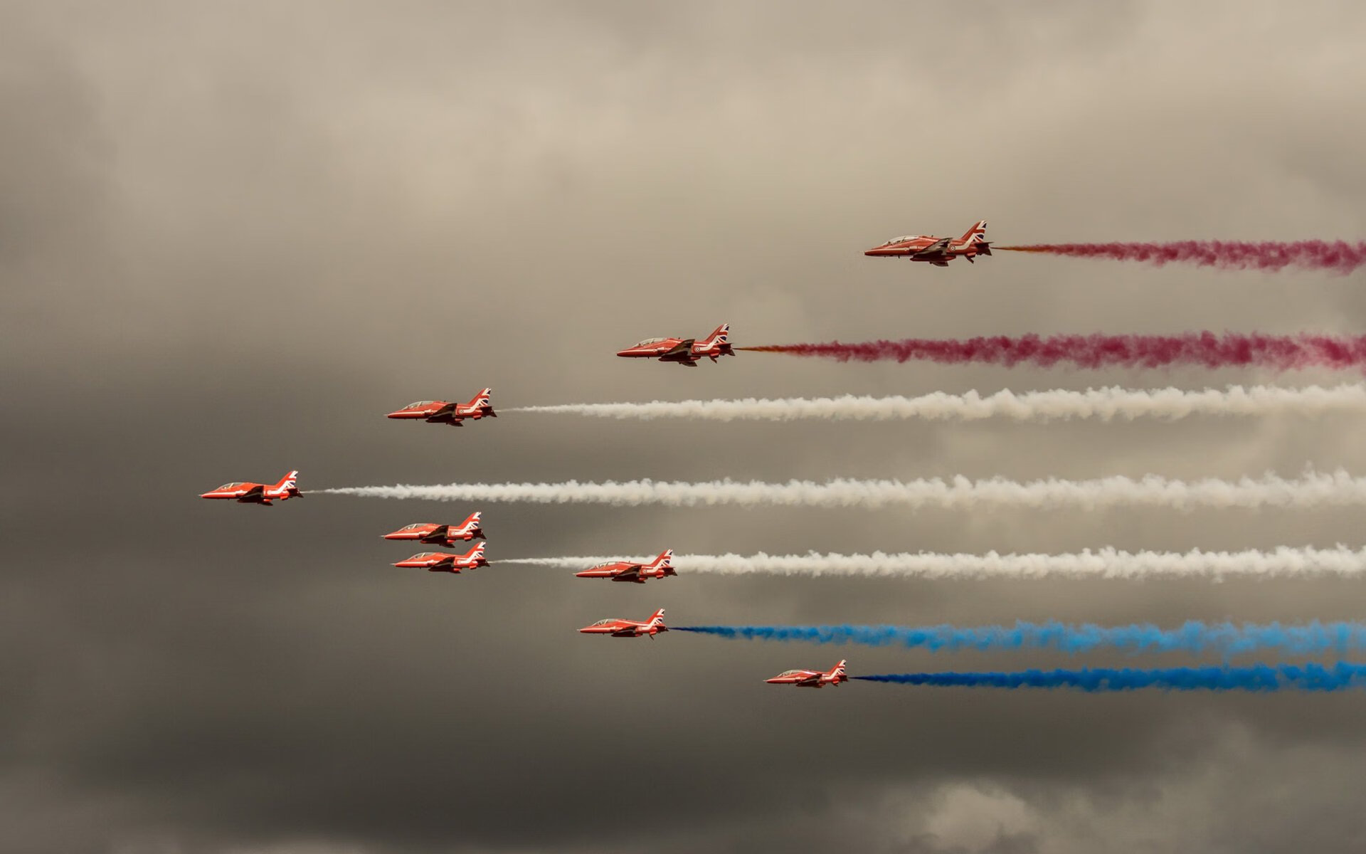 欧洲杯最大悬念，看似无敌的荷兰队，为何被拉齐奥逆袭？蒂亚戈才是真正的荷兰杀手