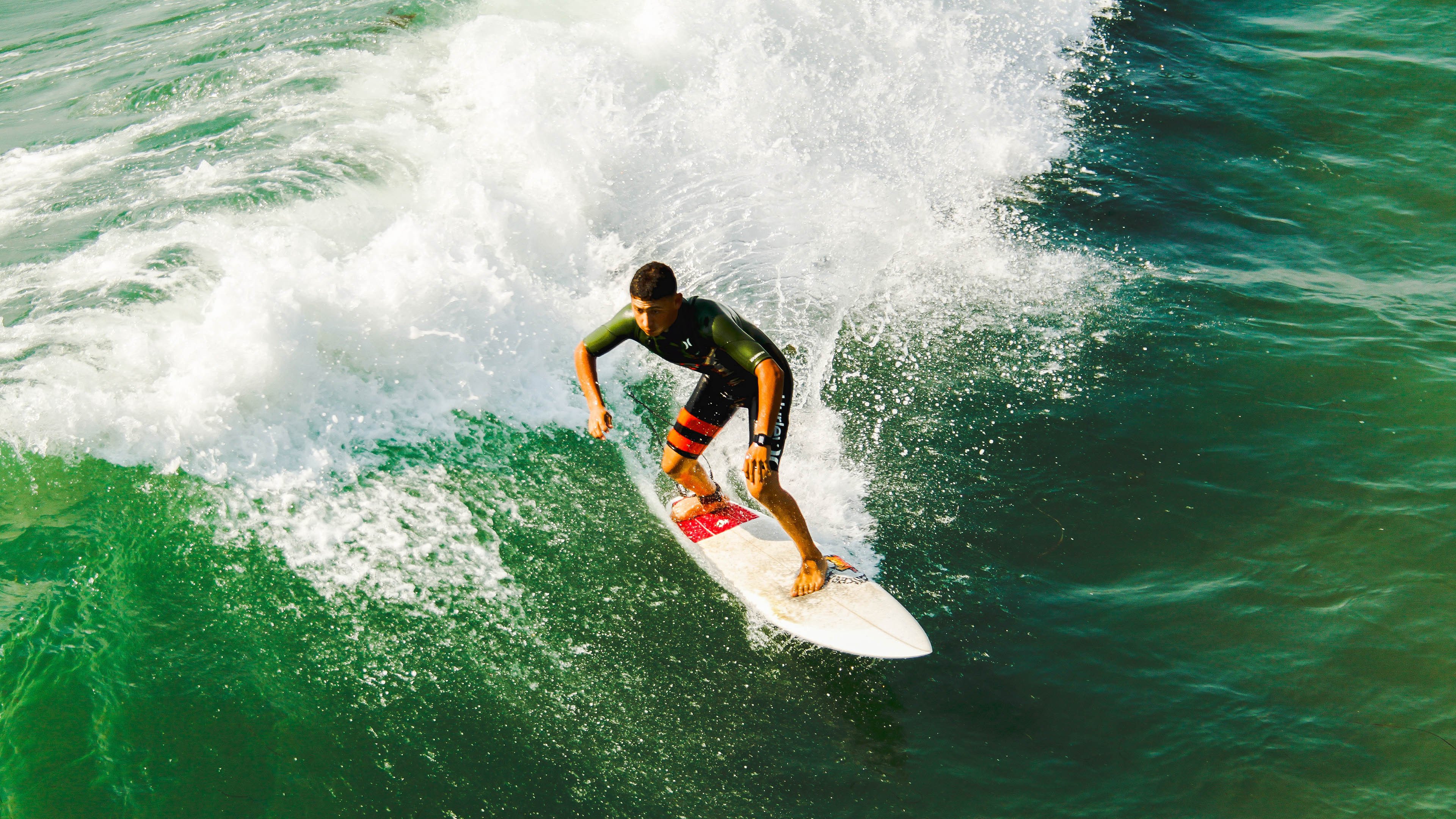 绝命封喉！利拉德三分雨射穿北岸花园，雄鹿生死战逆转绿军