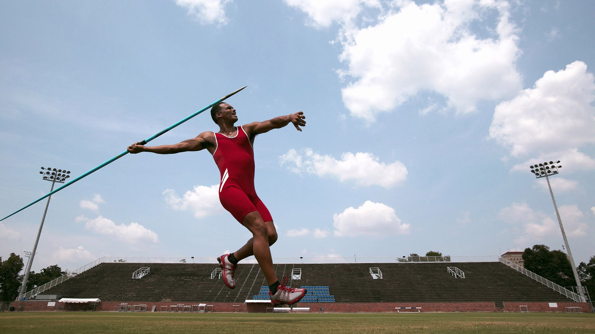 囚徒与钥匙,当塞维利亚的战术牢笼关不住巴黎的致命利刃