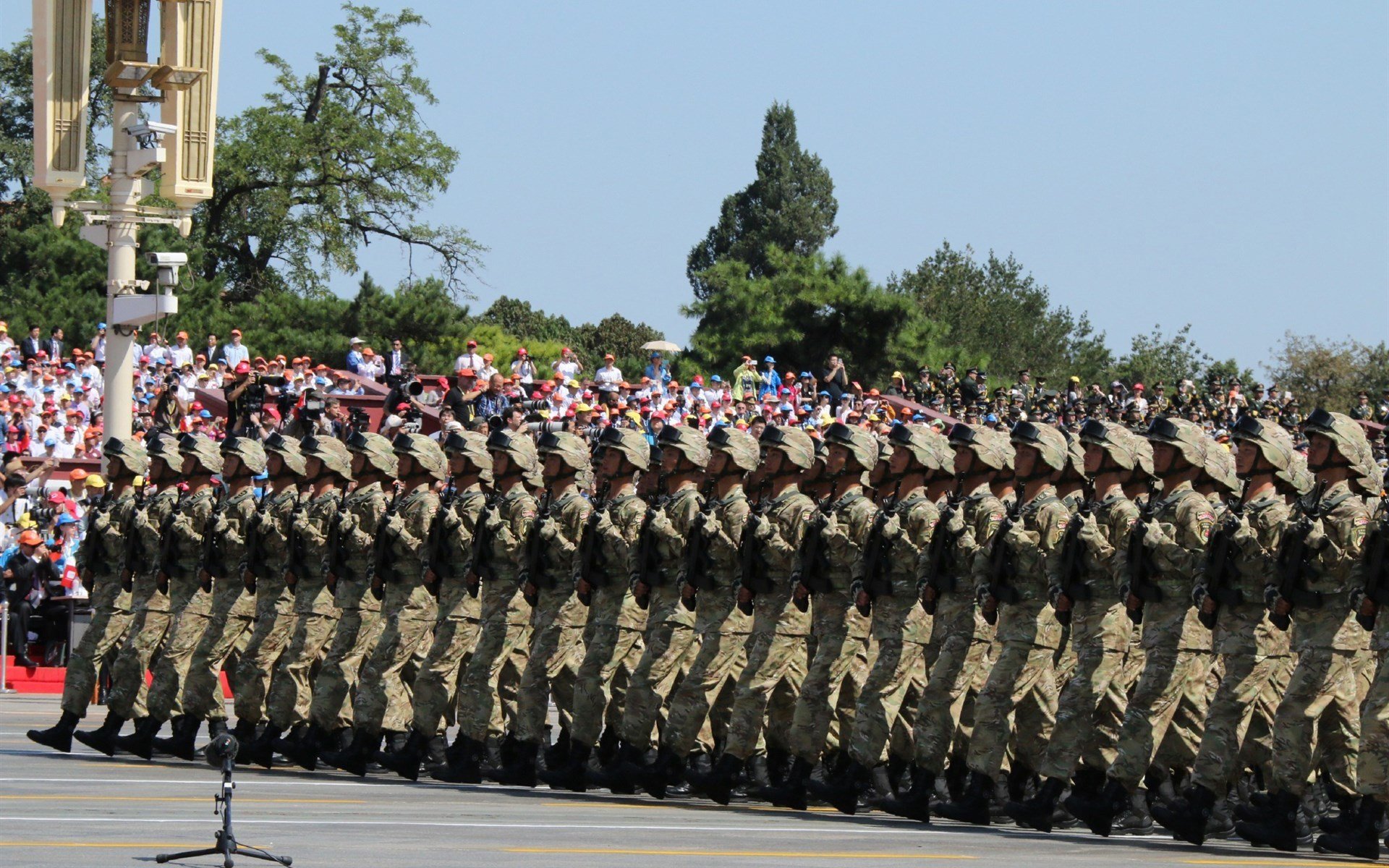 沉默的引擎,那个在英格兰与委内瑞拉绞杀战中,用全场奔跑改写命运的人