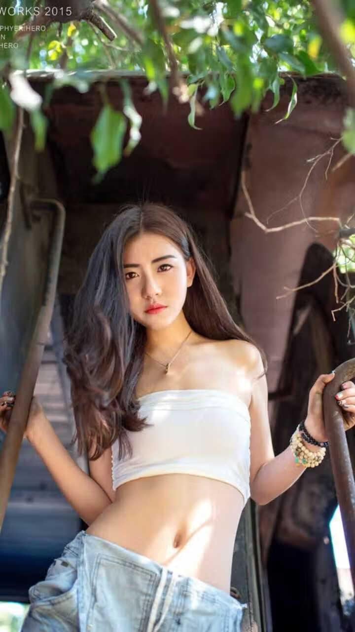 基于这个思路，我先为你扩展思维，拟出几个不同侧重点的文章标题，然后选择最精彩的一个，撰写一篇完整的文章